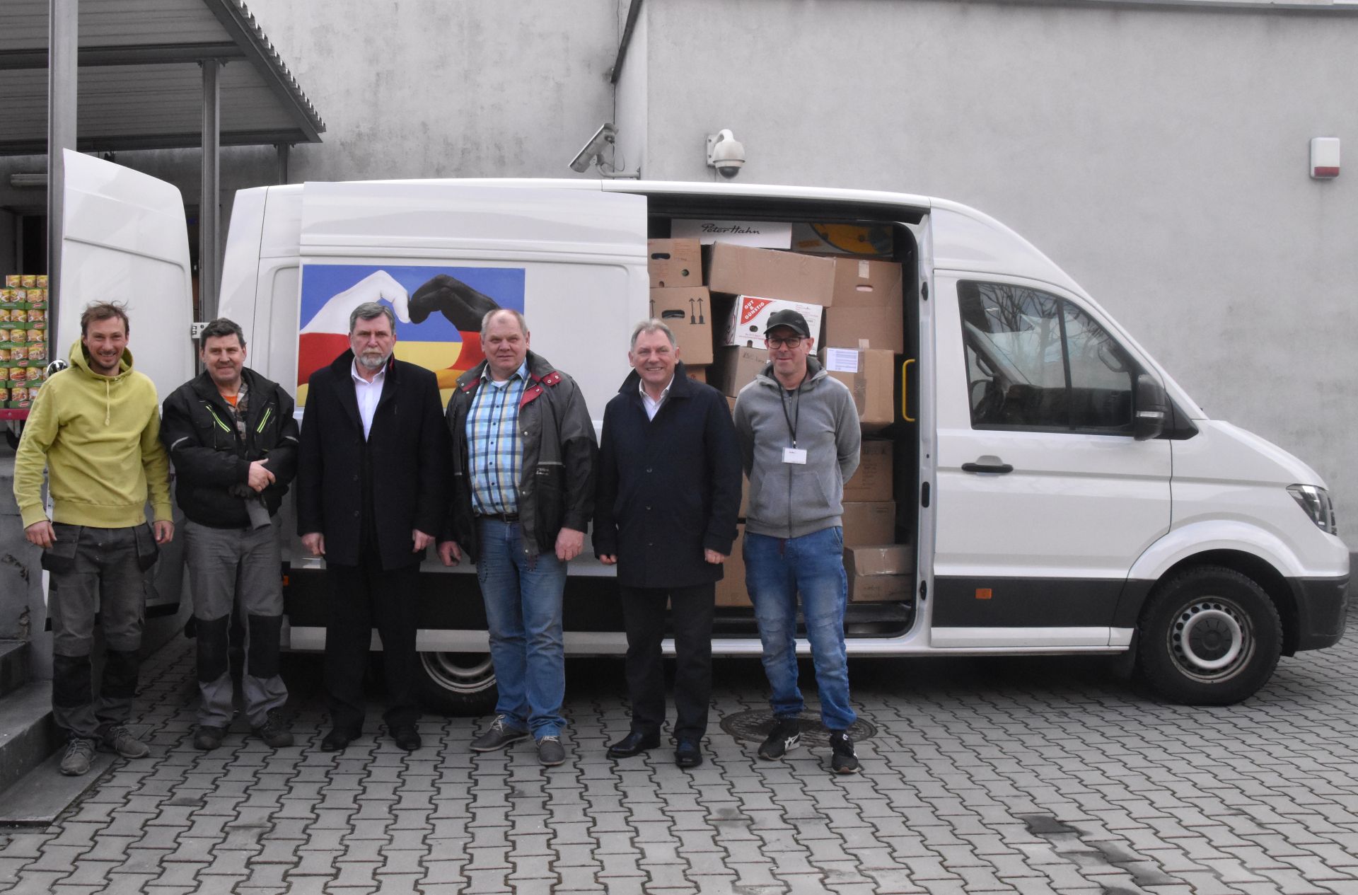 Przyjazd transportu darów z Niemiec do Czerwionki-Leszczyn