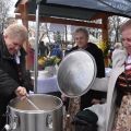 Świąteczny jarmark odbył się w wczoraj w Leszczynach w parku przy zameczku. (2)
